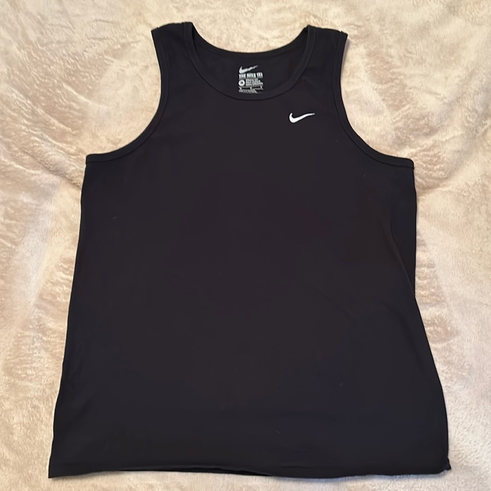 🔥EUC Nike tank top